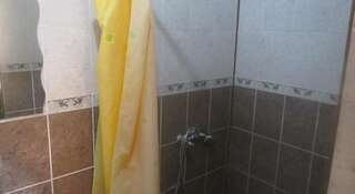 Гостиница Guest House Lunacharskogo 100A Геленджик Номер "Стандарт"-4